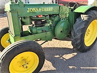 Veterantraktor - John Deere - AR. 1939. Fotogen. Renoverad och målad av tidigare ägare. Trots sin ål...